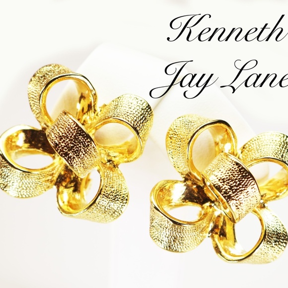 Vintage Kenneth Jay Lane 3-D Bow Clip-On Earrings - Picture 3 of 16